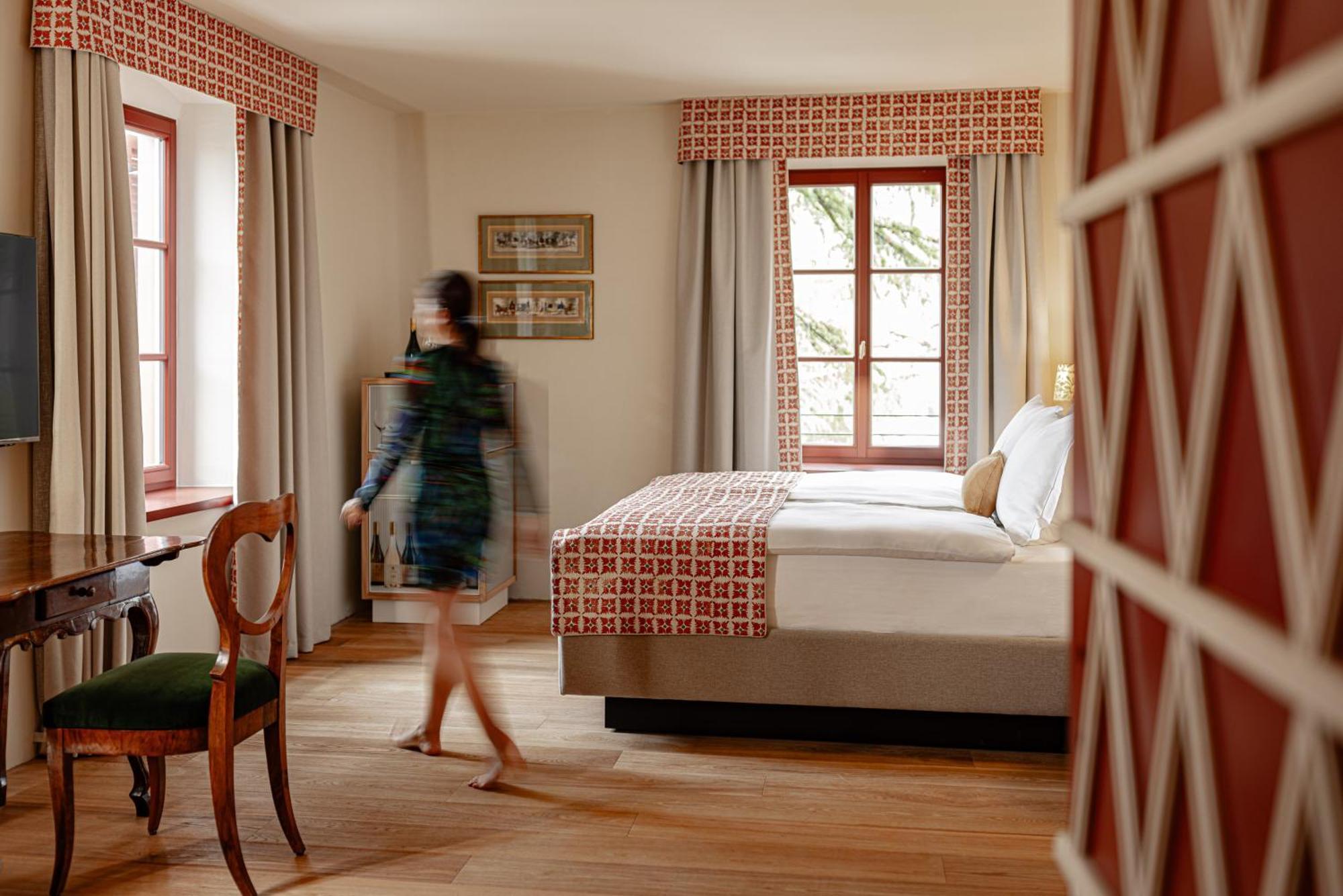 Castel Sallegg Suites Adults Only Caldaro Exteriör bild